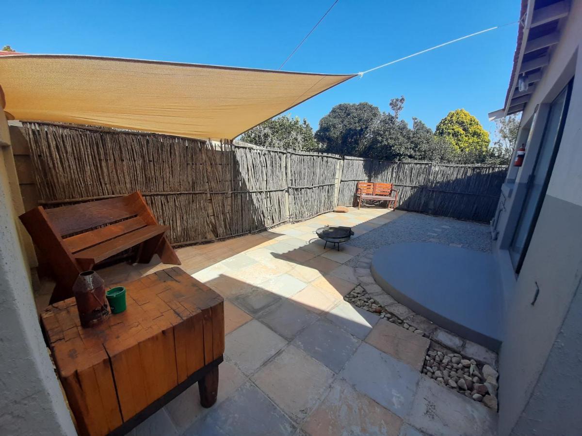 Mykhaya-Your Home Away From Home Kempton Park Exterior photo